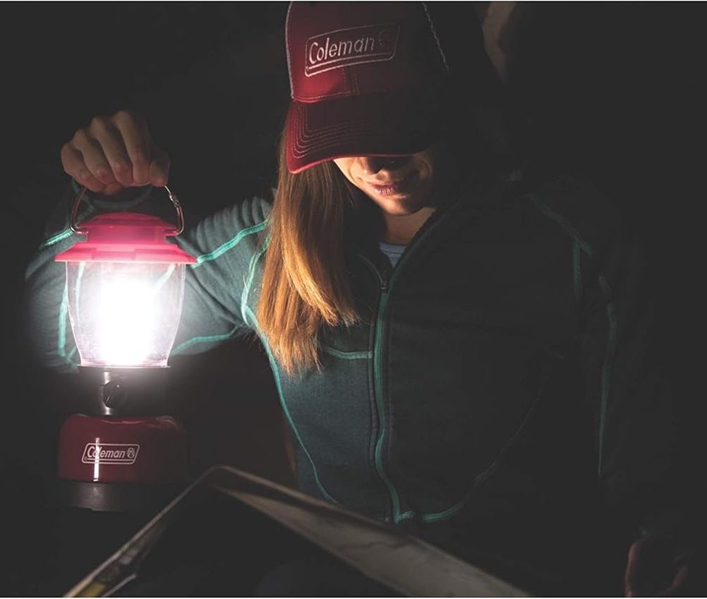Coleman 4D Battery-Powered Personal LED Lantern, Water & Impact-Resistant with Carabiner Handle, Shines Up to 700 Lumens, Outdoors Camping Essentials - Image 4